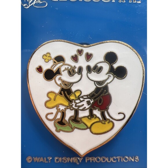 Vintage New Disney Cloisonne Mickey Minnie Heart Love Pin Gift Trading Pins - Picture 1 of 6